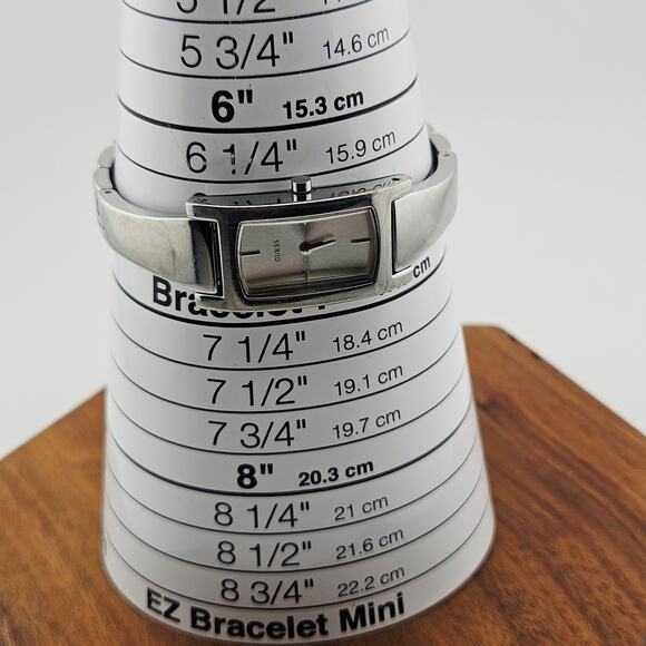 Guess Silver Tone Rectangle Watch Sleek Minimalist Bracelet Link Band G66401L - Picture 7 of 7